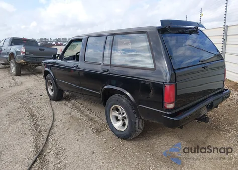 1993 Chevrolet Blazer S10 z USA, uszkodzony, nr VIN 1GNCS13W5P2162211
